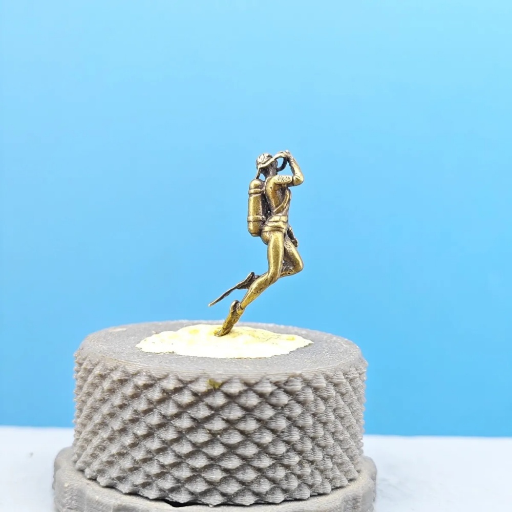 Statuetta Vintage in Ottone di - Aquarium Marine recensione e prezzo